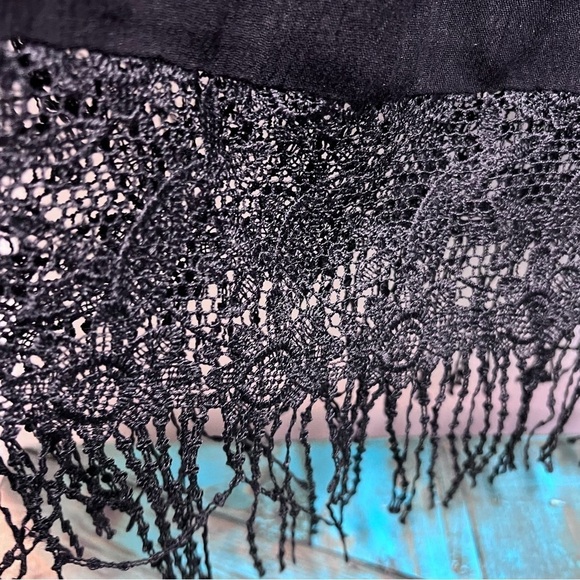 Bellissima Black Lightweight Fringe Crochet Blouse Size Small Whimsy Goth - Picture 9 of 12